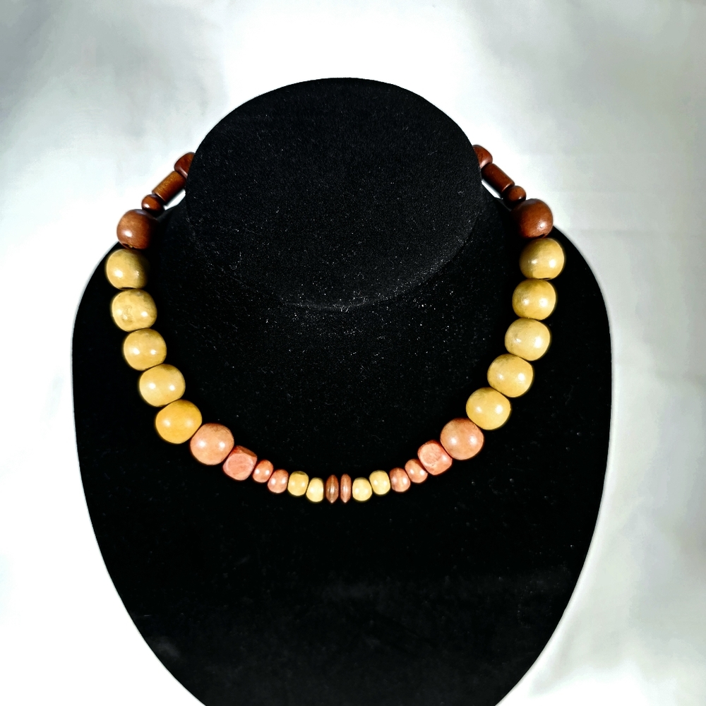 Barrel Wood Beads Necklace